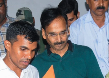 vinay chaubey, ias vinay chaubey,ias vinay kumar choubey,ias vinay kumar chaubey,ias vinay choubey,ias vinay choubey raid,vinay chaubey,ias vinay choudhary,ias vinay chaubey arrest,ias vinay kumar choubey resigns,vinay choubey ias,ed raid in vinay choubey,vinay kumar choubey,vinay chaubey arrest,ias vinay chaubey giraftar,acb arrested ias vinay chaubey,ias vinay chaubey arrested live,ias vinay choubey arrest,vinay chaubey news,vinay chaubey jail