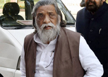 shibu soren news, shibu soren death, shibu soren passes away, shibu soren news, shibu soren latest news, शिबू सोरेन का निधन, शिबू सोरेन की जीवनी, शिबू सोरेन की कहानी, शिबू सोरेन कैसे बने गुरुजी, शिबू सोरेन का निधन, Shibu Soren Passed Away